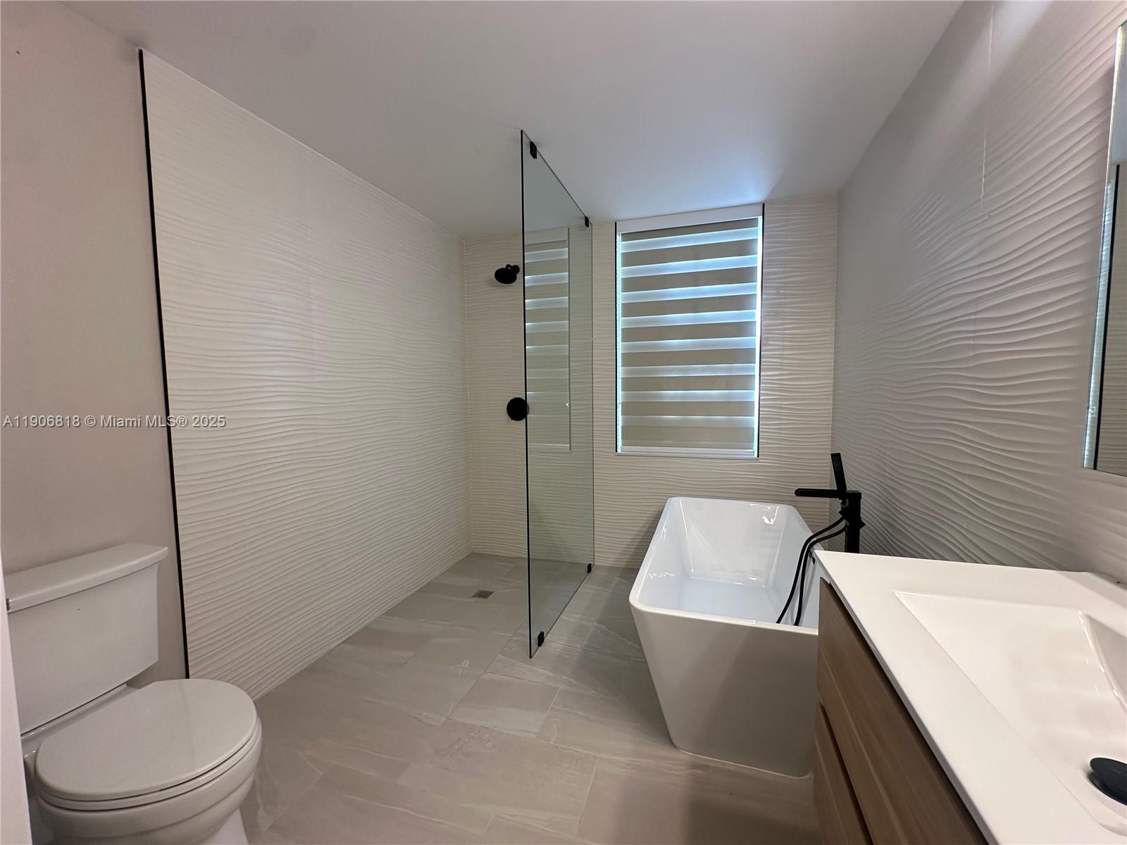 REGATTA POINTE CONDO NO E - Residential Lease