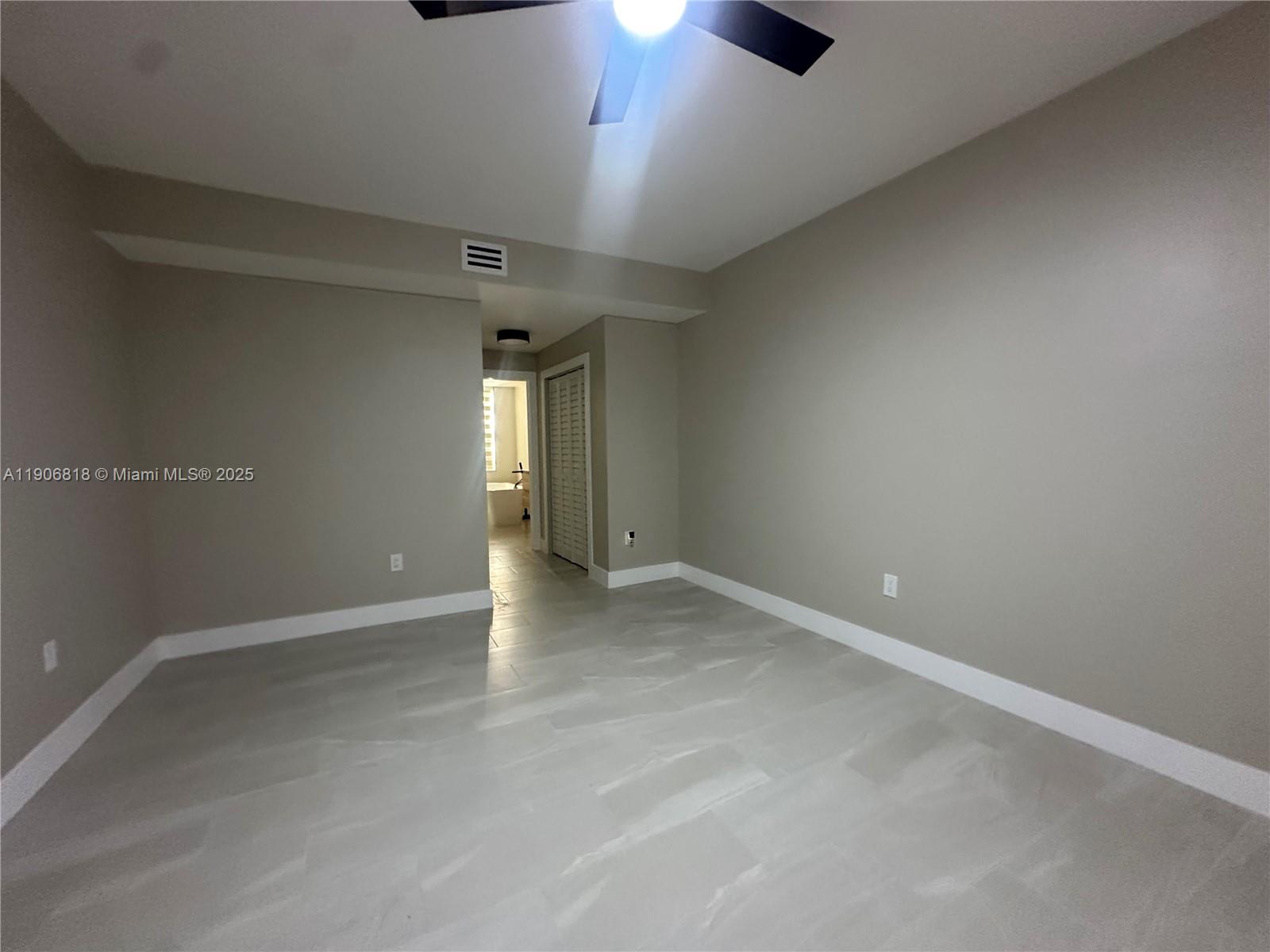 REGATTA POINTE CONDO NO E - Residential Lease
