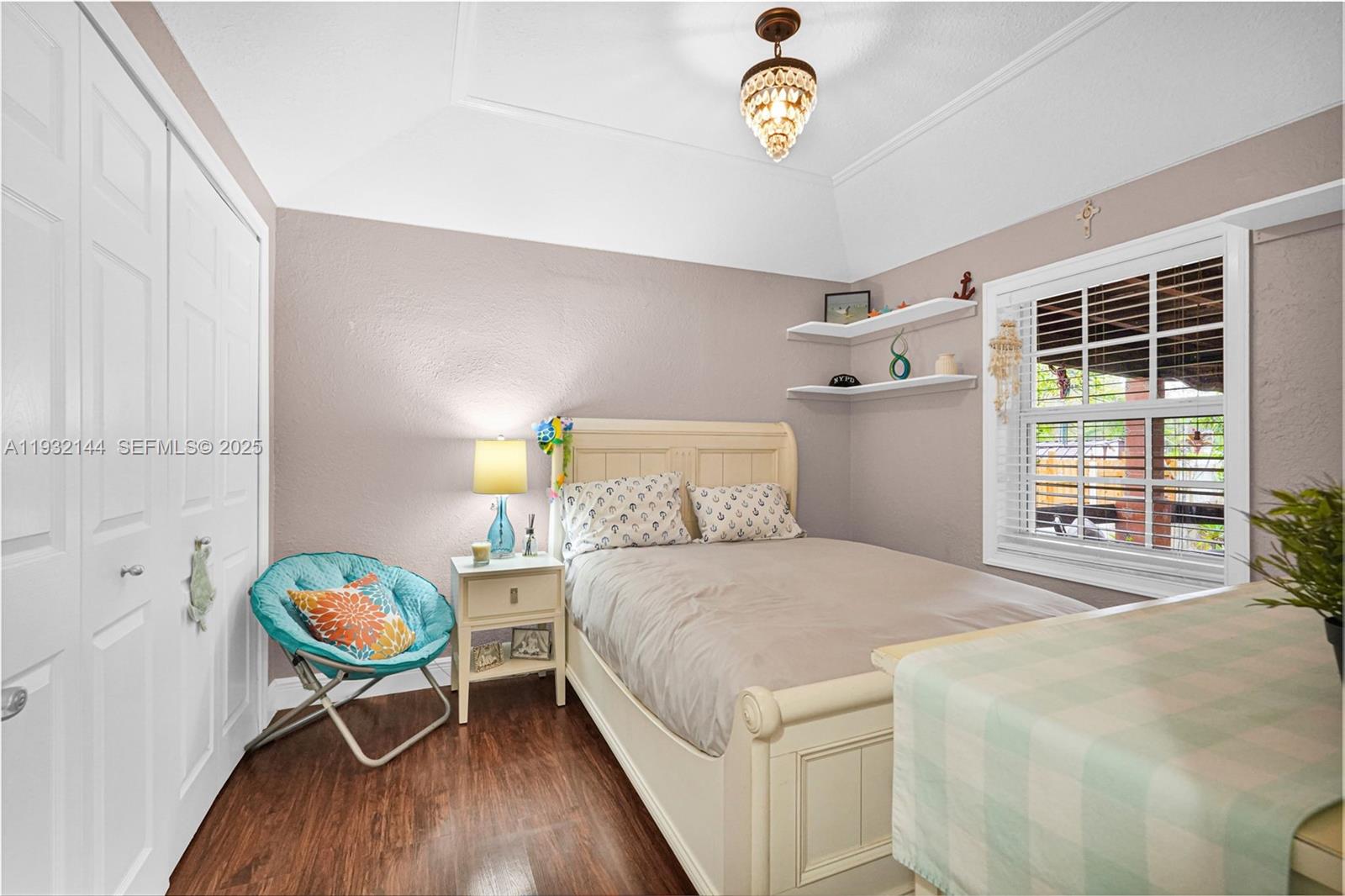 BIRD ROAD ESTATES - Residential