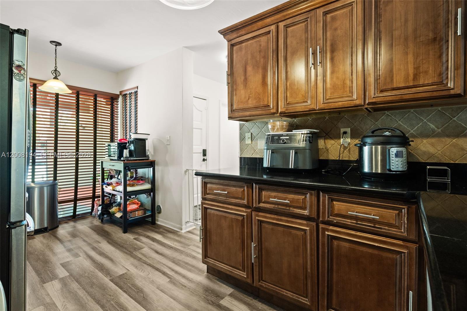 COSTA DEL SOL CONDO R - Residential Lease