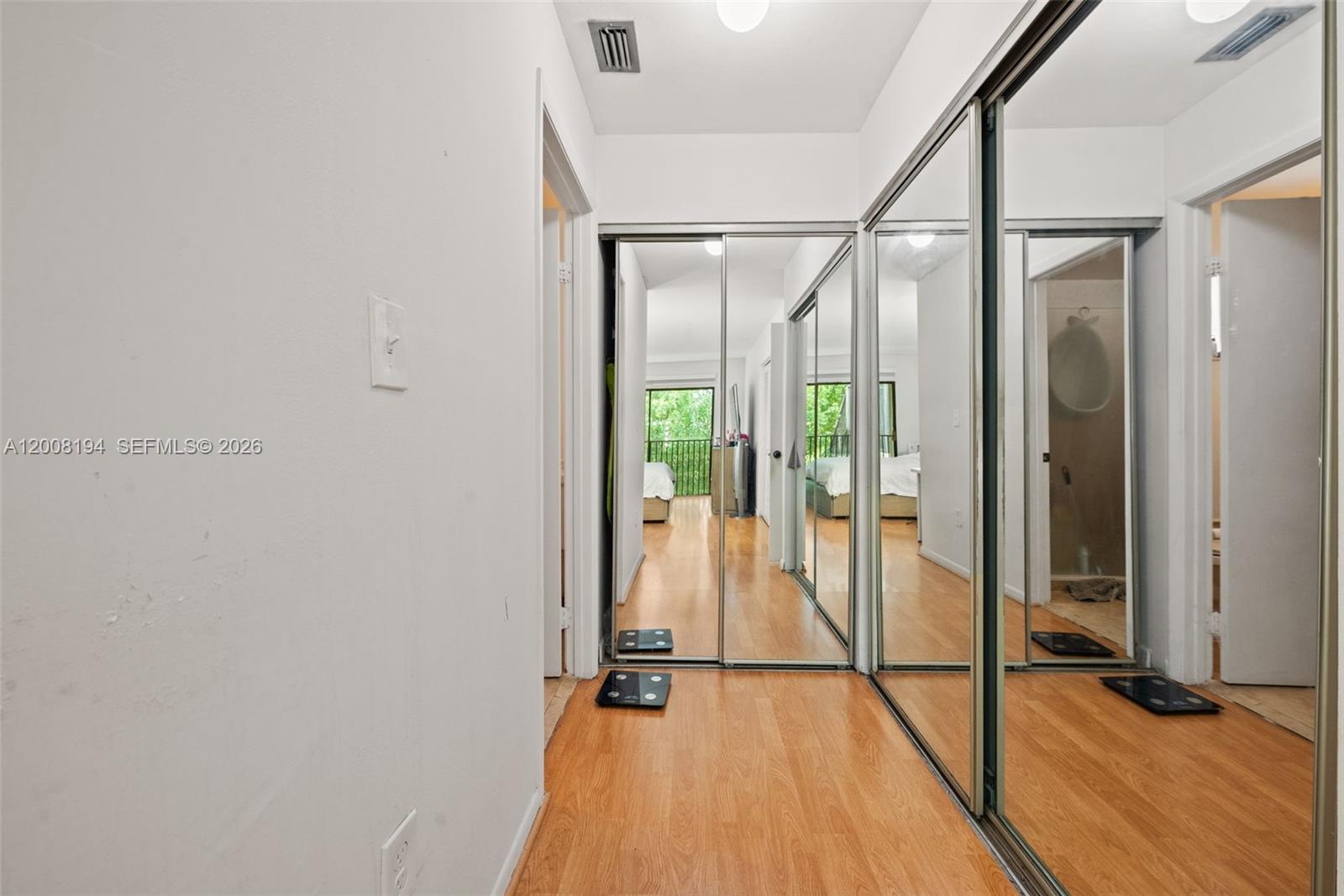 COSTA DEL SOL CONDO R - Residential Lease