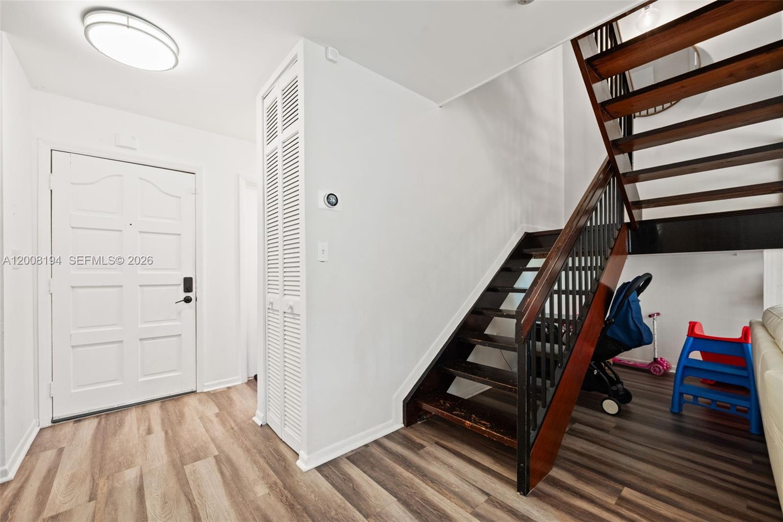 COSTA DEL SOL CONDO R - Residential Lease