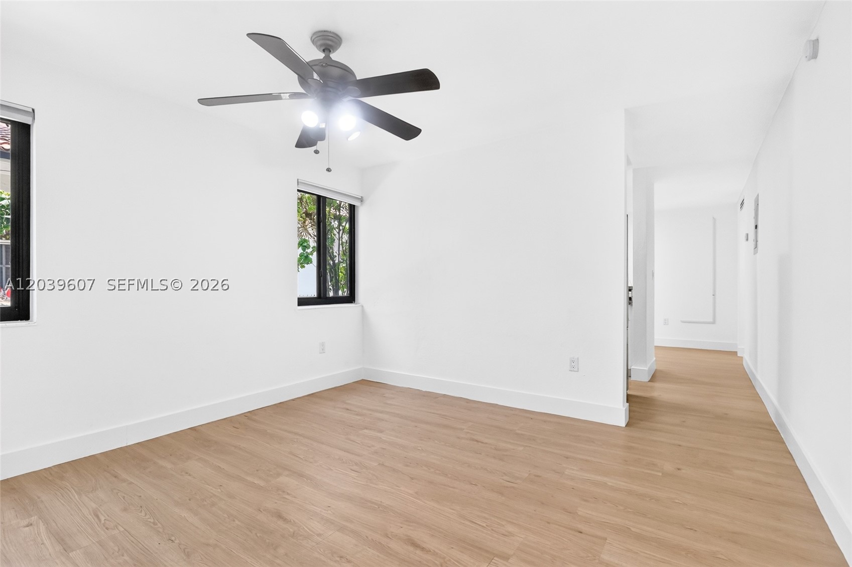 3522 SW 25th St 3522