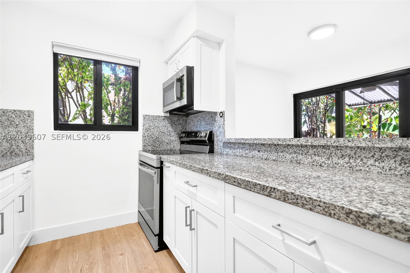 3522 SW 25th St 3522