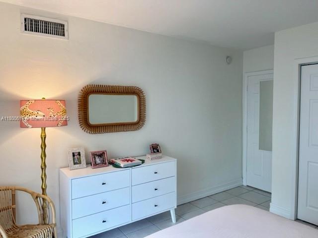 KEY ISLANDER CONDO - Residential Lease