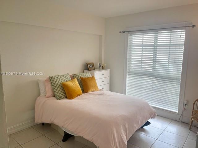 KEY ISLANDER CONDO - Residential Lease