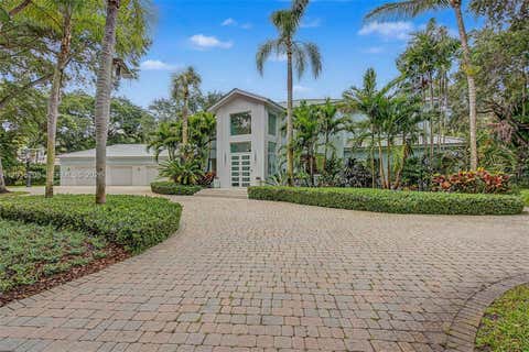 Photo of 5790 SW 96th St, Pinecrest, FL 33156 (MLS # A12015268)
