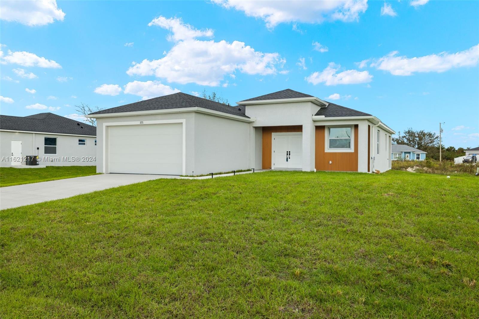 365 Pinehurst Ave, Lehigh Acres, Lee County, Florida - 3 Bedrooms  
2 Bathrooms - 