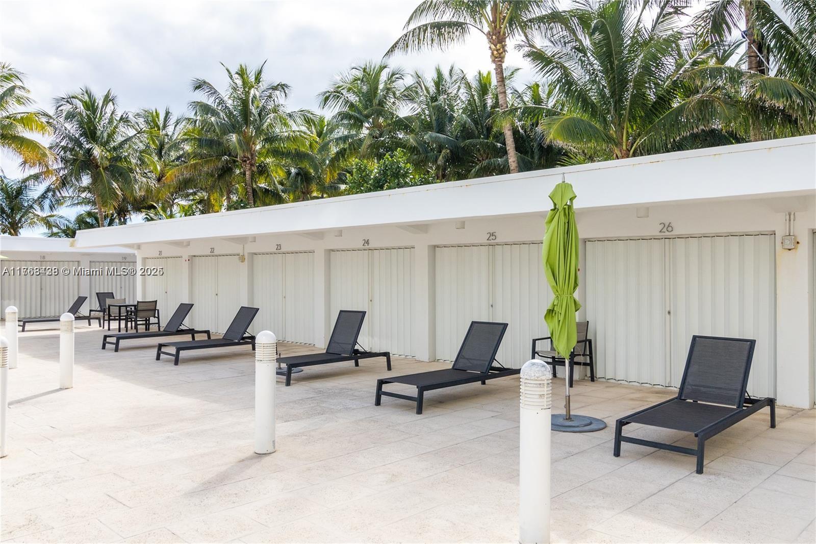 THE EXECUTIVE CONDO - Residential