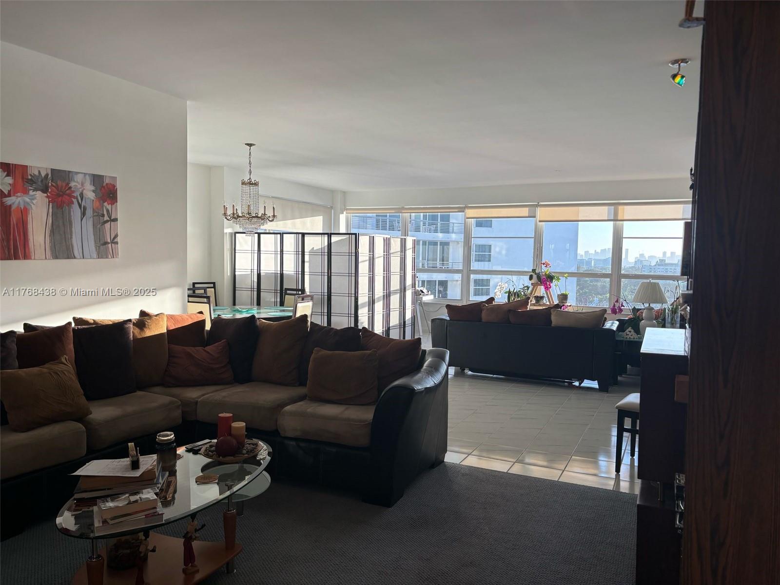 THE EXECUTIVE CONDO - Residential