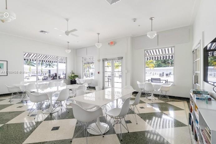 THE EXECUTIVE CONDO - Residential