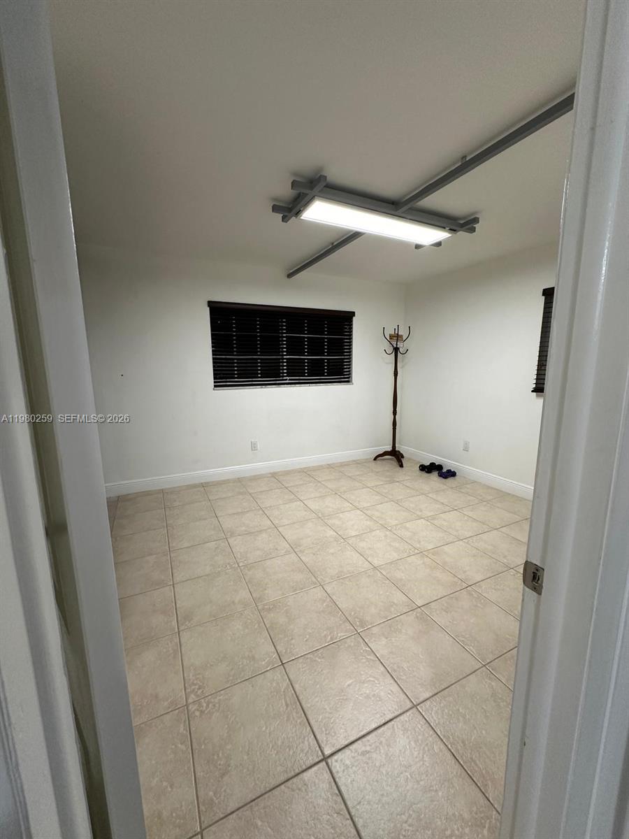 COURTYARDS AT KENDALL CON - Residential