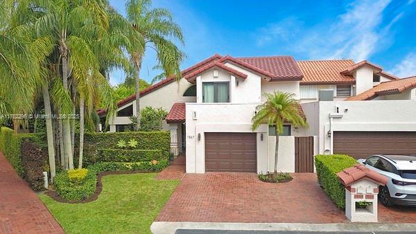Rental Property at 7867 Sw 89th Ln, Miami, Broward County, Florida - Bedrooms: 3 
Bathrooms: 3.5  - $6,900 MO.