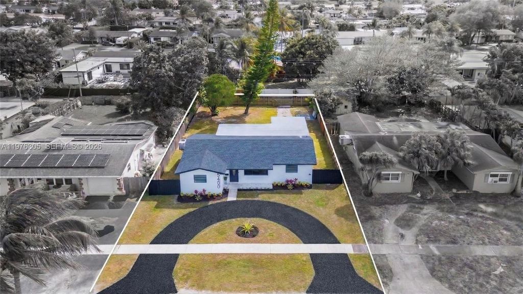 Photo of 5400 Van Buren St, Hollywood, FL 33021 (MLS # A11976305)