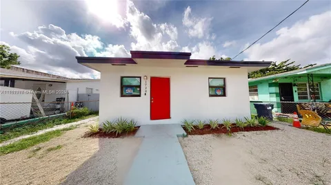 1720 NW 68th Ter, Miami, FL 33147 - MLS#: A11751177