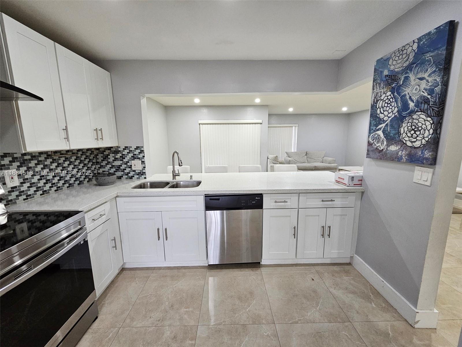 TARTAN COCONUT CREEK PHAS - Residential Lease