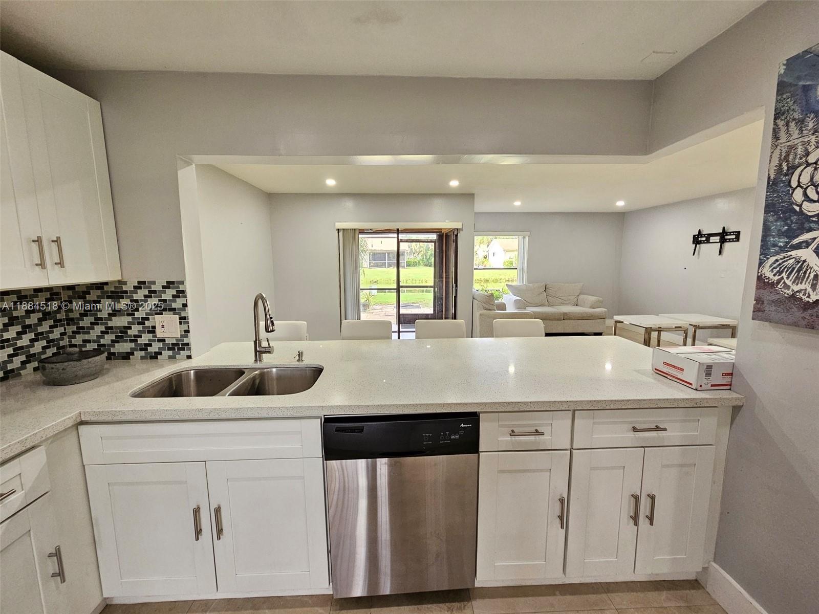 TARTAN COCONUT CREEK PHAS - Residential Lease