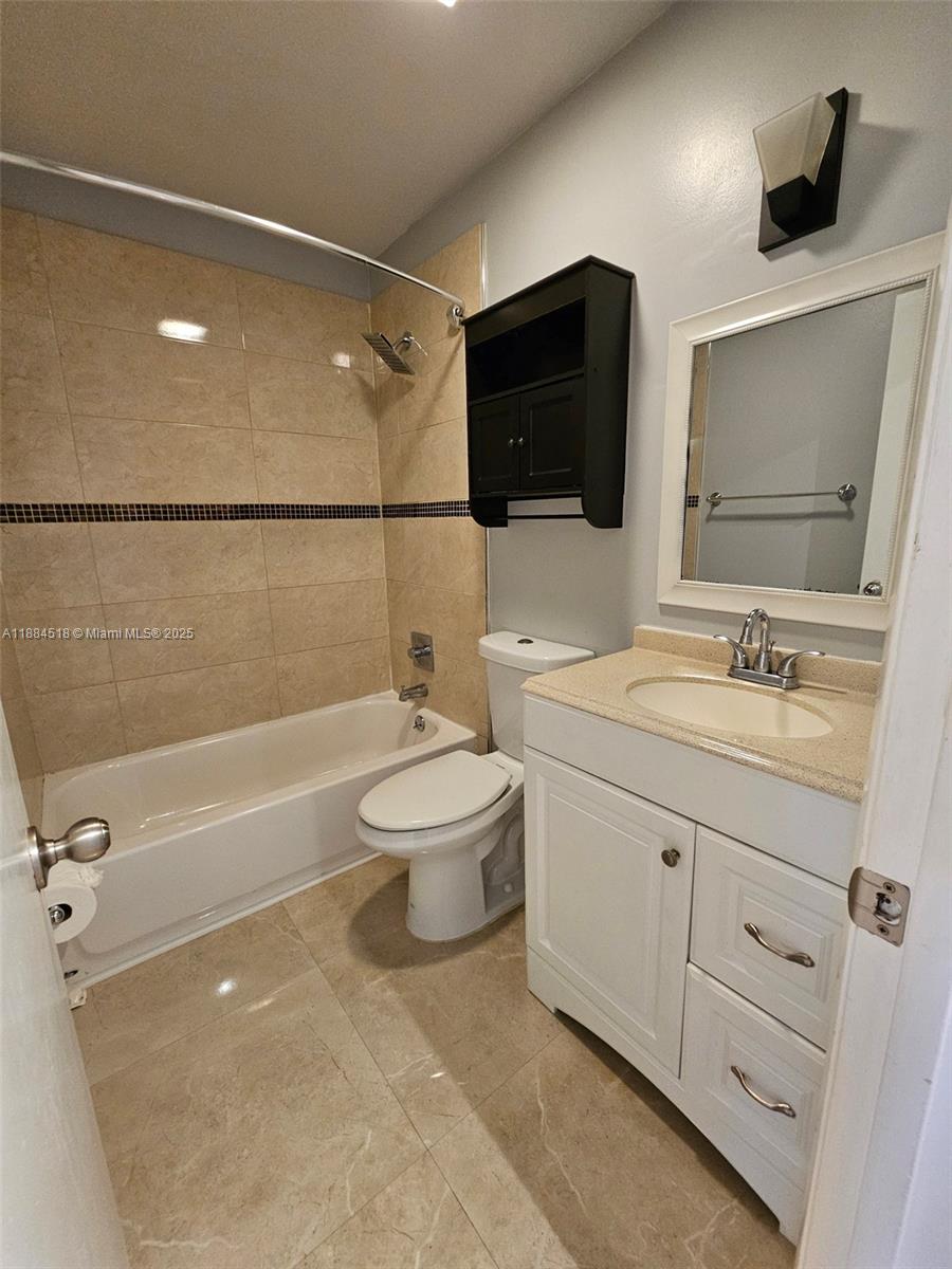 TARTAN COCONUT CREEK PHAS - Residential Lease