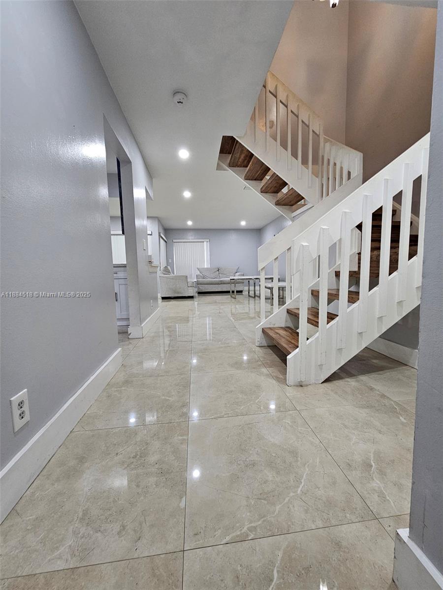 TARTAN COCONUT CREEK PHAS - Residential Lease