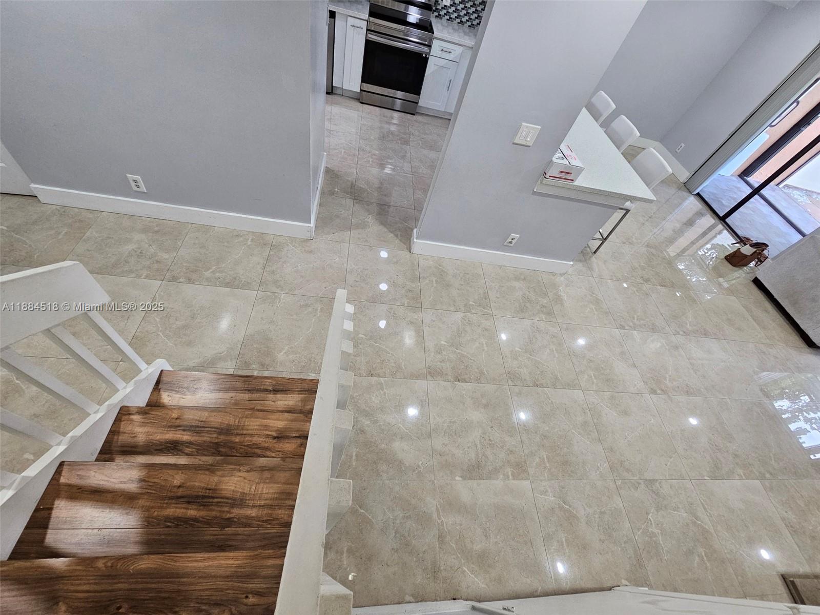TARTAN COCONUT CREEK PHAS - Residential Lease