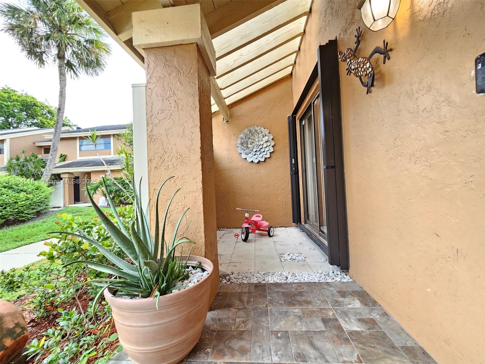TARTAN COCONUT CREEK PHAS - Residential Lease