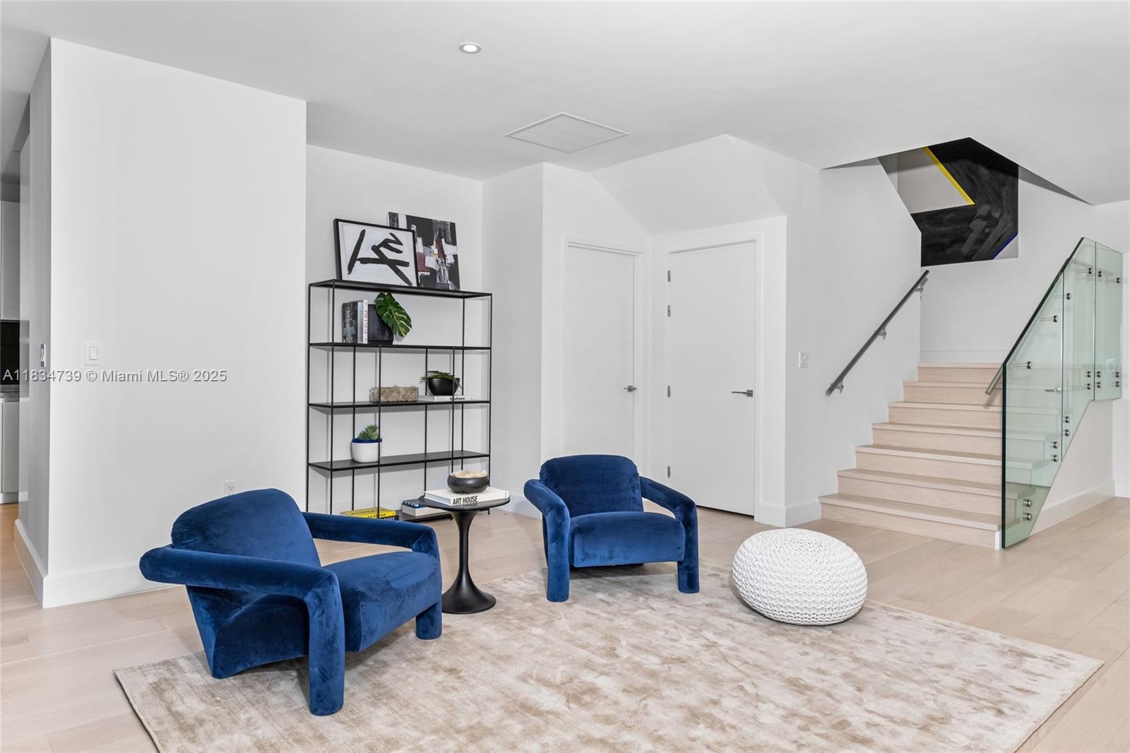 ESCOTTONIA PARK - Residential