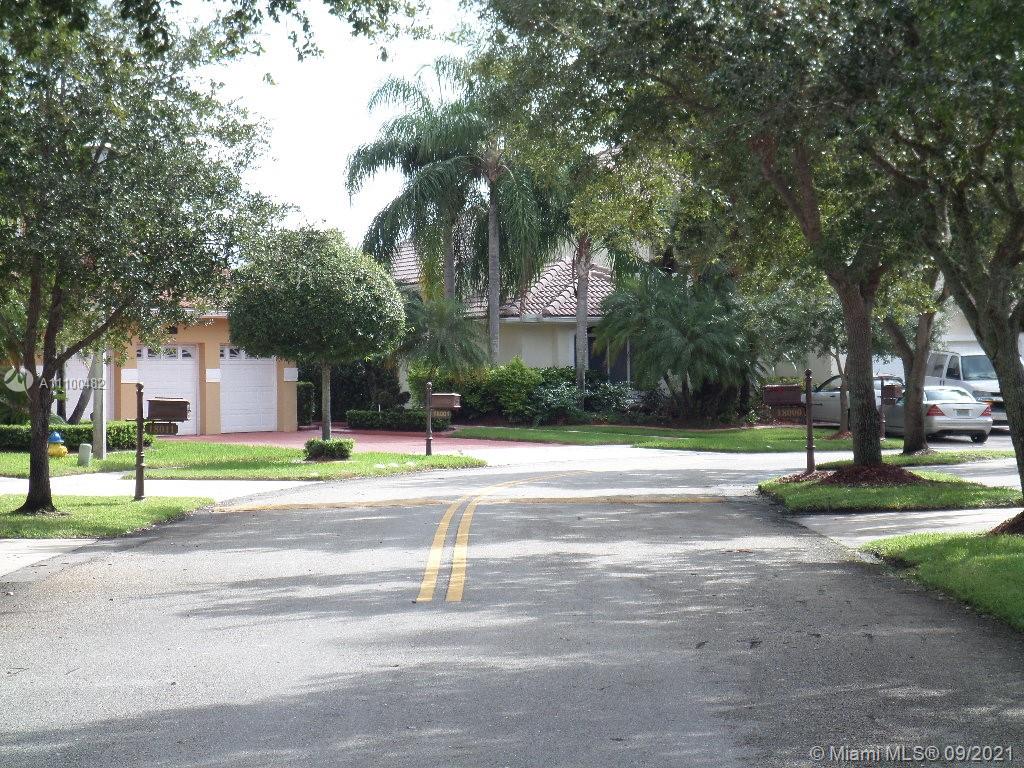 SILVER LAKES AT PEMBROKE - Residential Lease