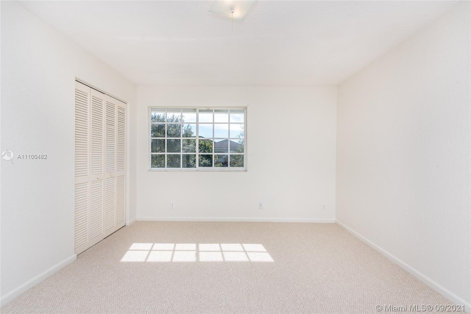 SILVER LAKES AT PEMBROKE - Residential Lease