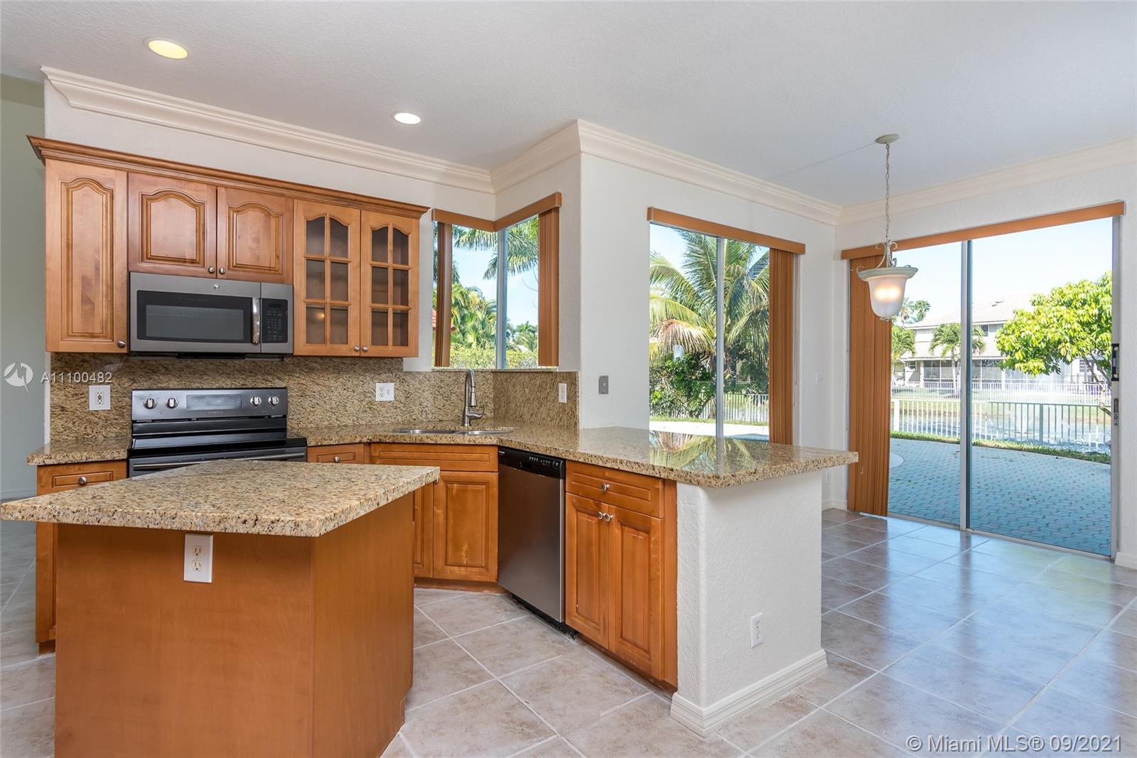 SILVER LAKES AT PEMBROKE - Residential Lease