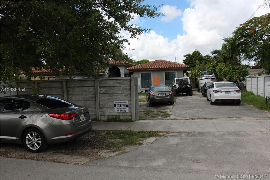 Seller Motivated Great Investment opportunity property 5/5 with In- laws quarters separate from main House, Pool and completely remodeled, Impact Windows.
Pending permits approval owner will give $50,000 credit to finish work pending and close permits. Owner has architecture plans. EASY SHOWING.  THIS DEAL WILL NOT LAST!!  $$$$CASH ONLY!!
Great Location close to tropical park and 826 Palmetto.