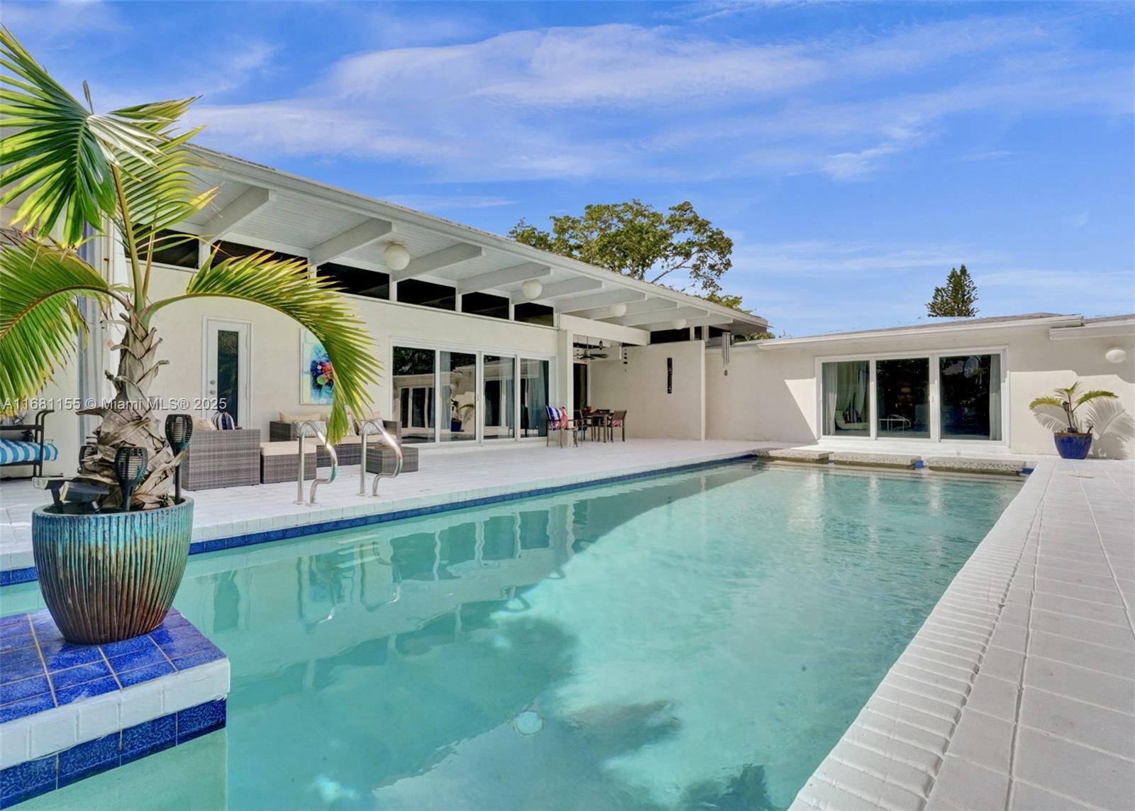 Property for Sale at 1139 Washington St, Hollywood, Broward County, Florida - Bedrooms: 4 
Bathrooms: 4  - $1,875,000