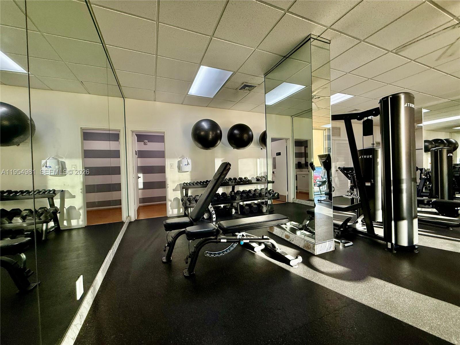 BAYVIEW TOWERS CONDO SOUT - Residential