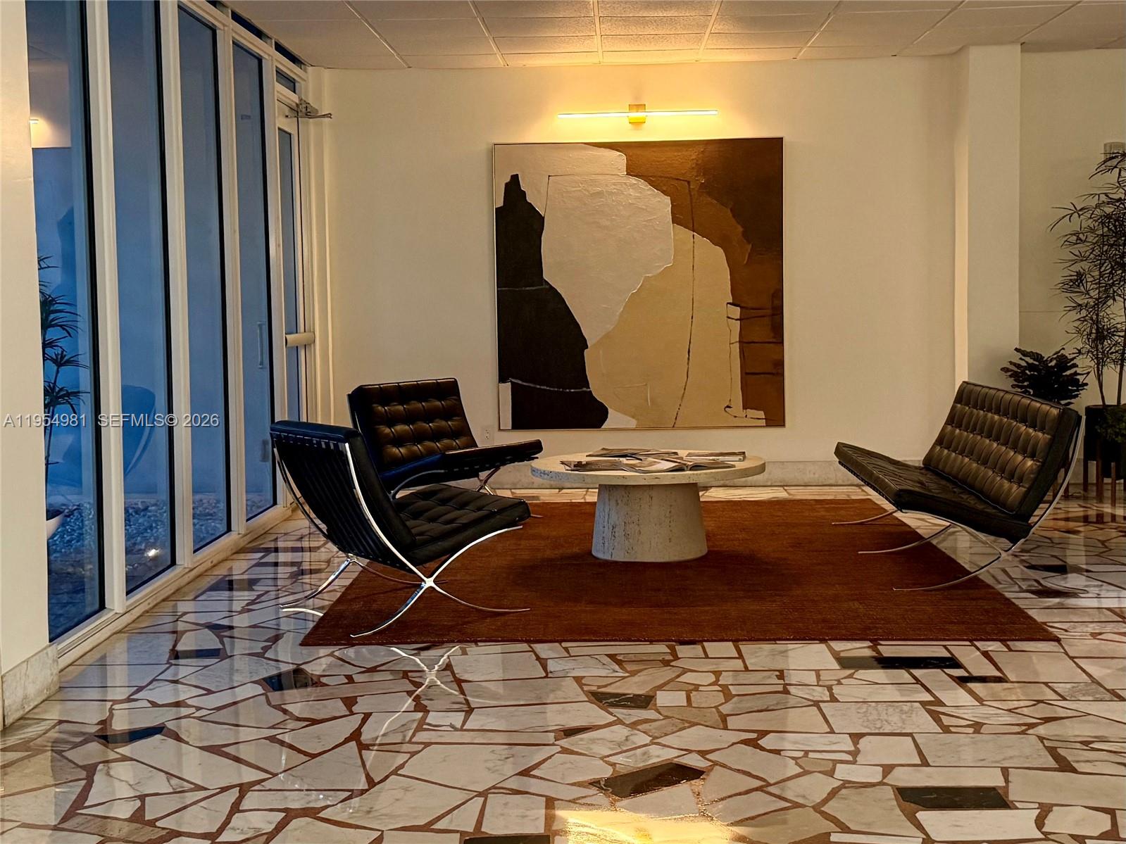 BAYVIEW TOWERS CONDO SOUT - Residential