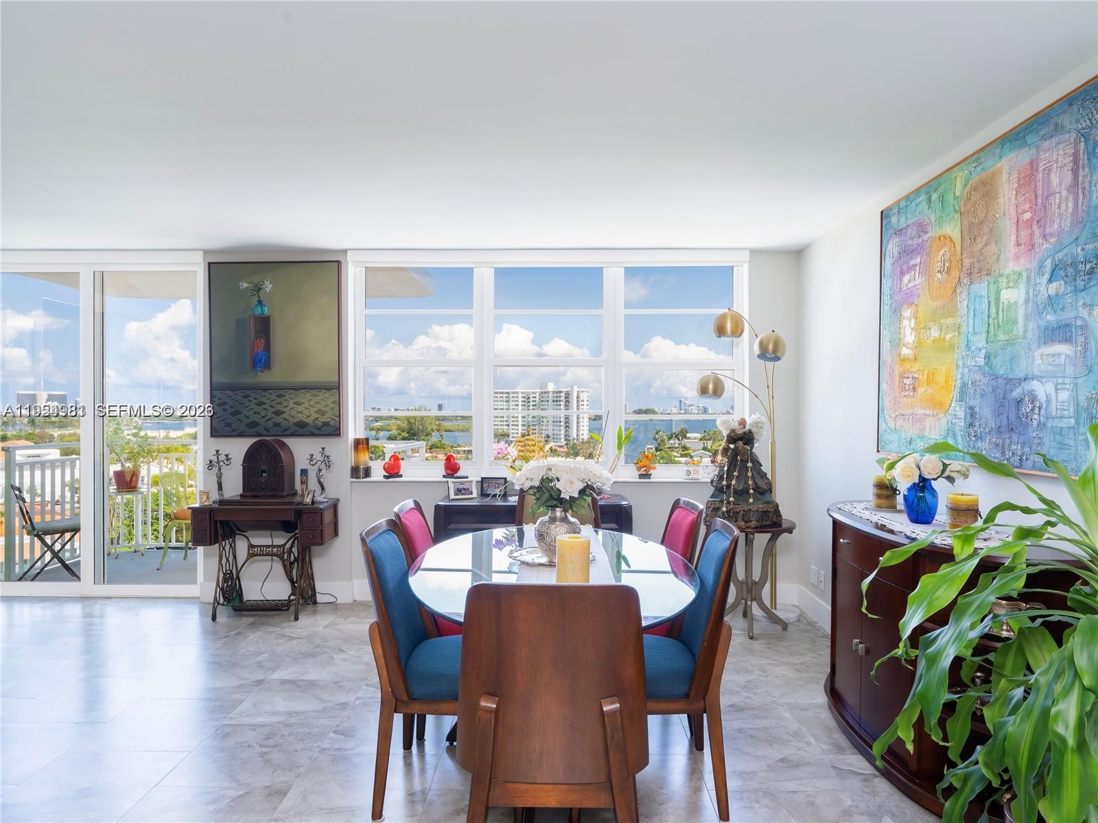 BAYVIEW TOWERS CONDO SOUT - Residential