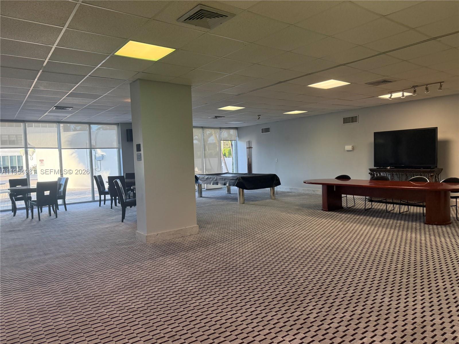 BAYVIEW TOWERS CONDO SOUT - Residential