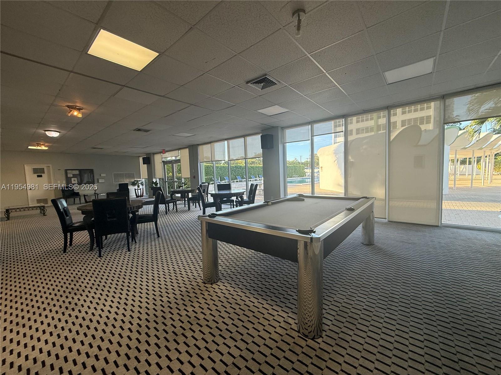 BAYVIEW TOWERS CONDO SOUT - Residential