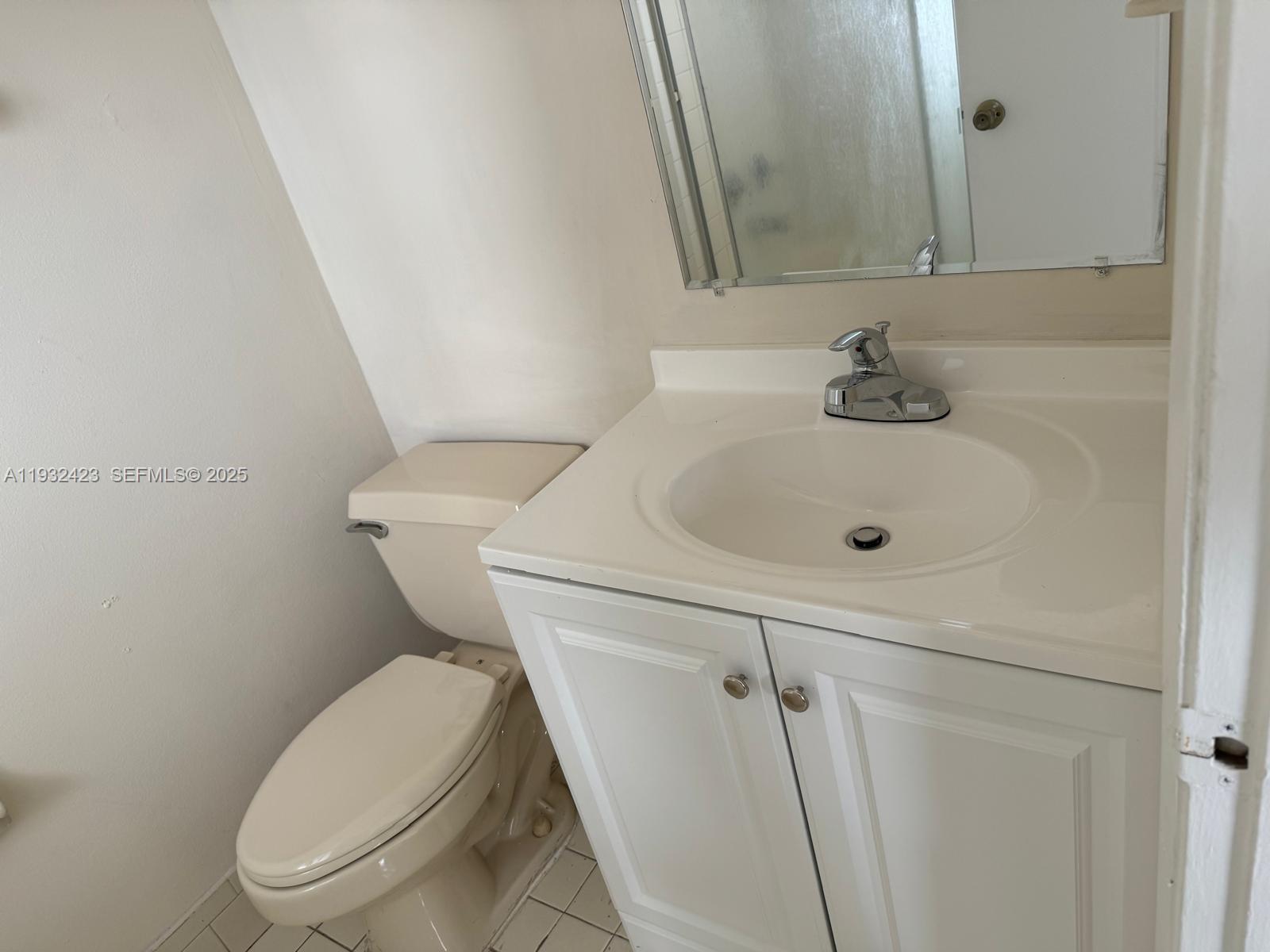 ALAMEDA TOWER I CONDO - Residential Lease