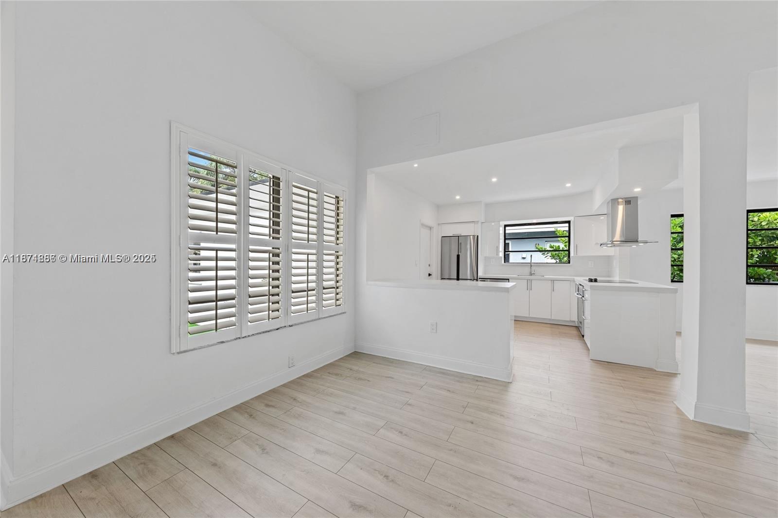 TREASURE PLAZA - Residential Lease