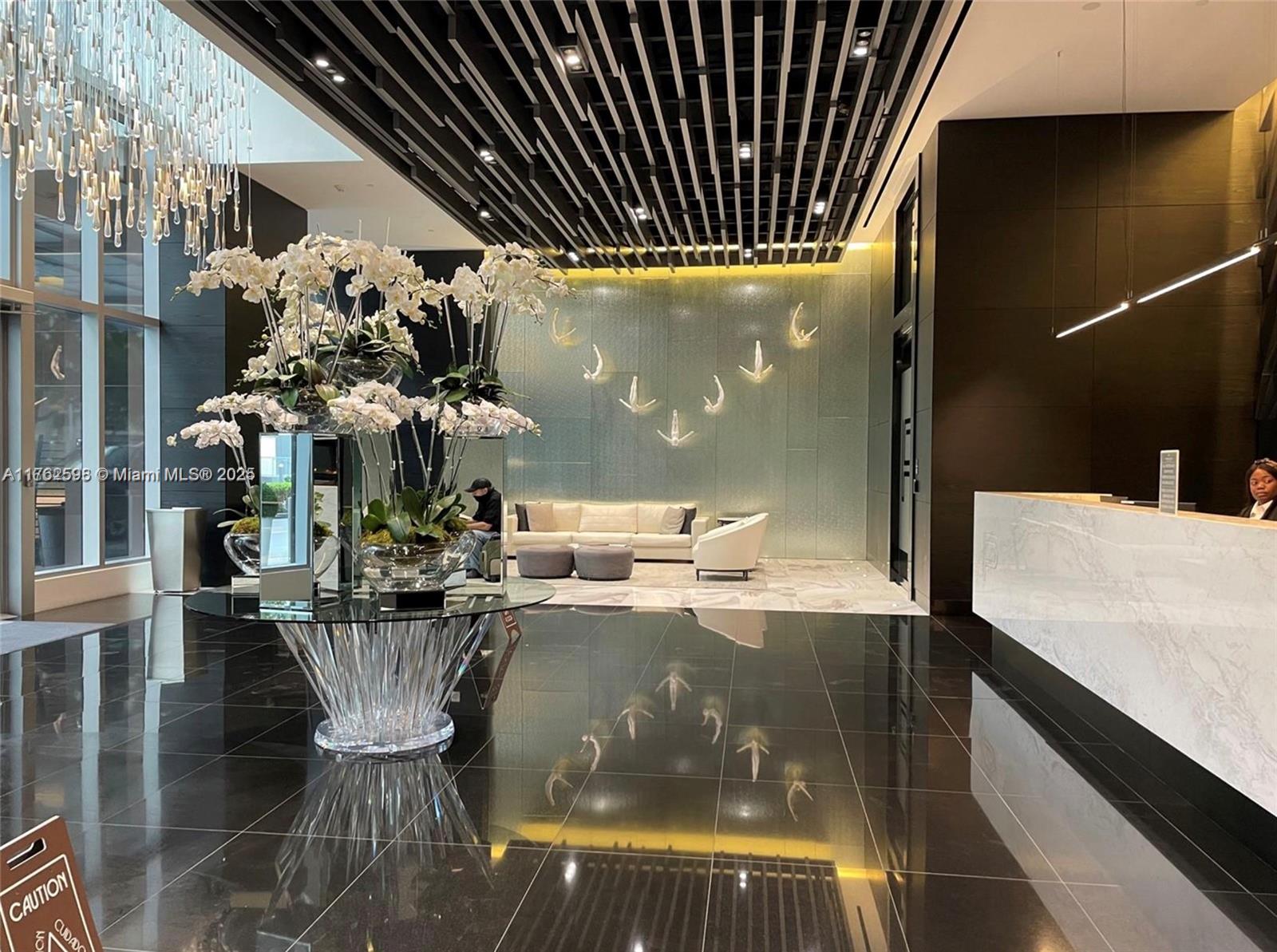 PARAMOUNT MIAMI WORLDCENT - Residential