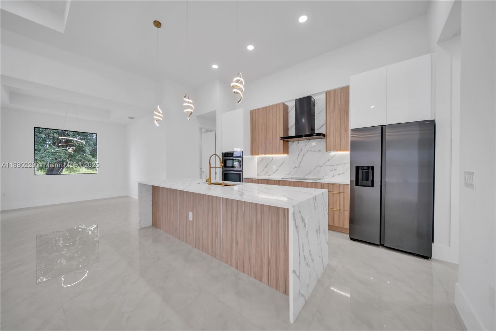 LEEHIGH ACRES - Residential