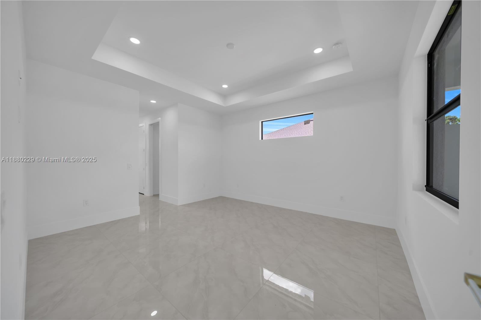 LEEHIGH ACRES - Residential