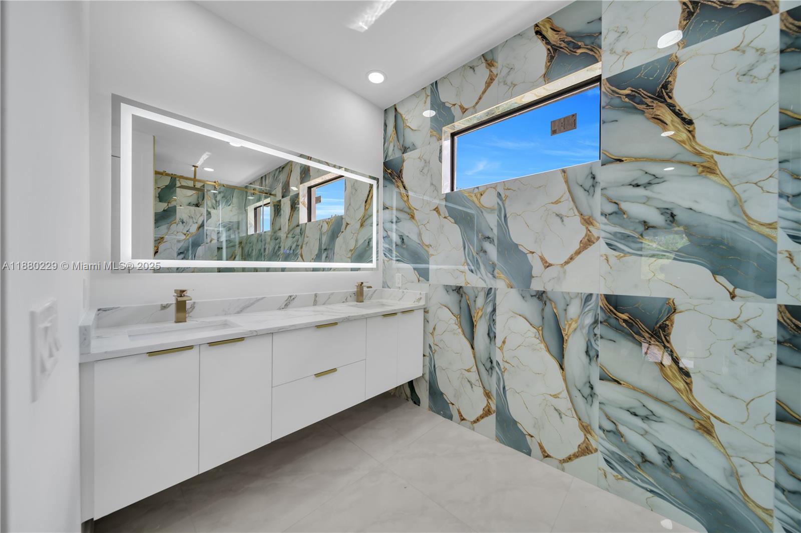 LEEHIGH ACRES - Residential