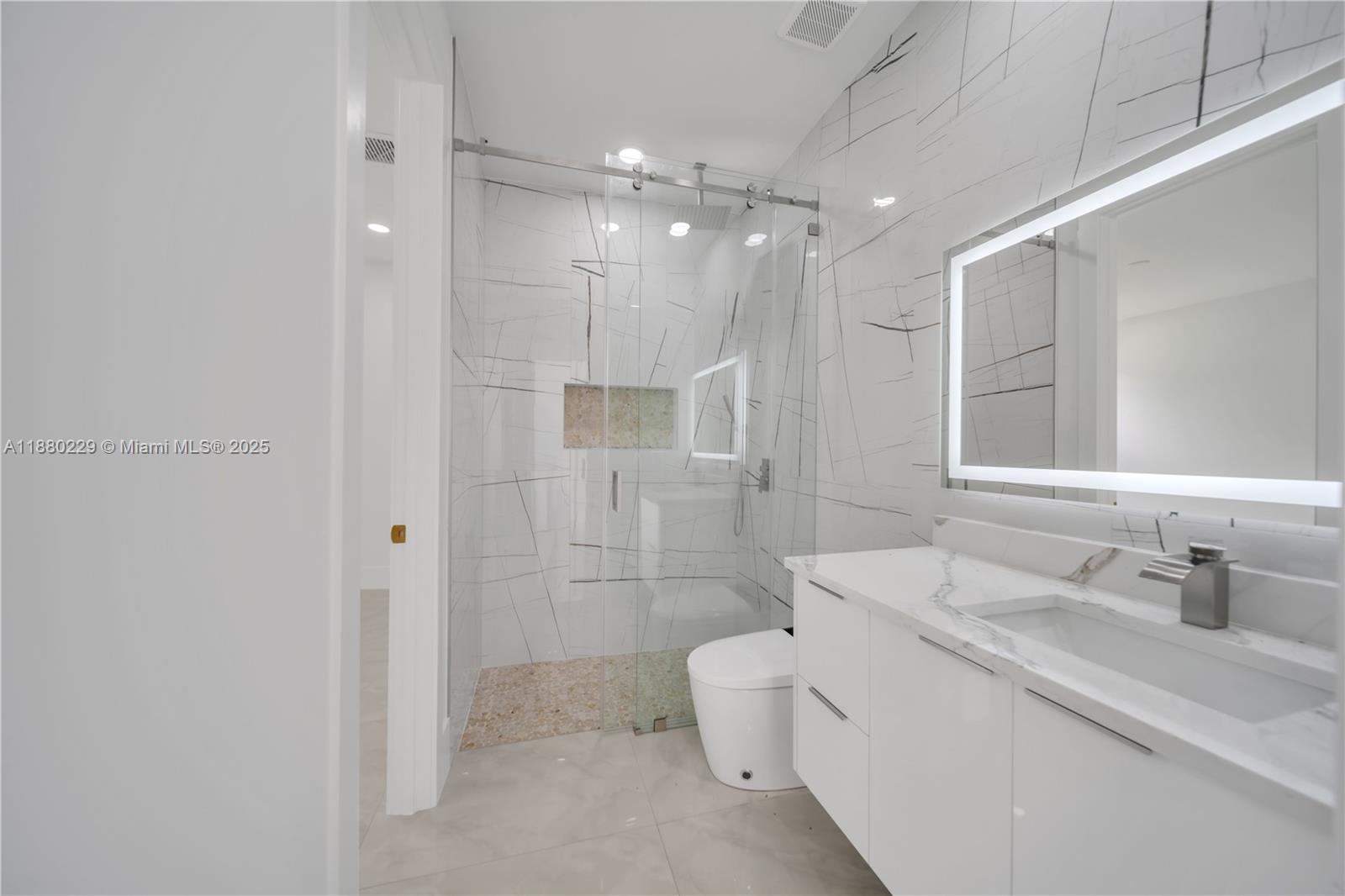 LEEHIGH ACRES - Residential