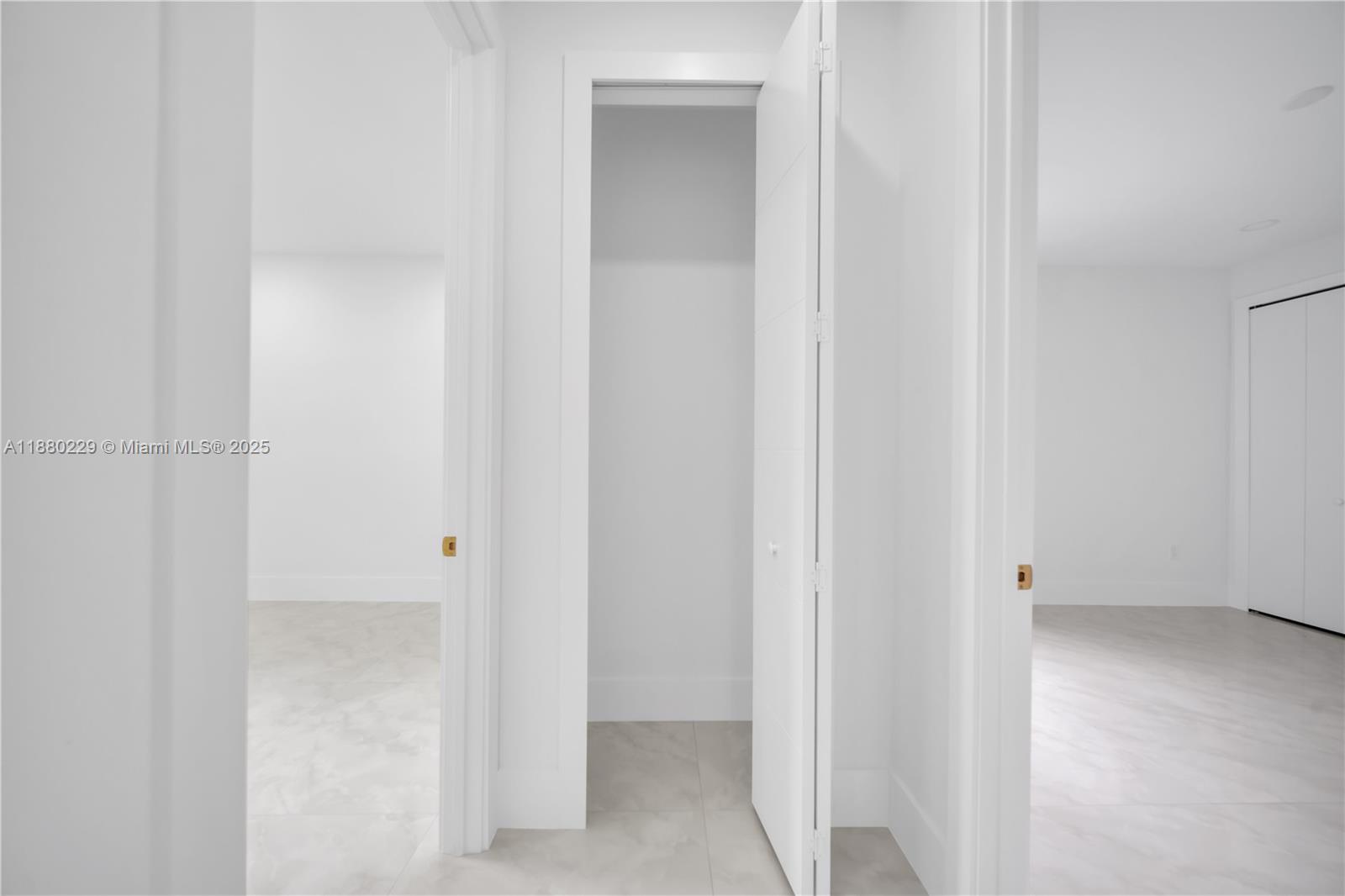 LEEHIGH ACRES - Residential