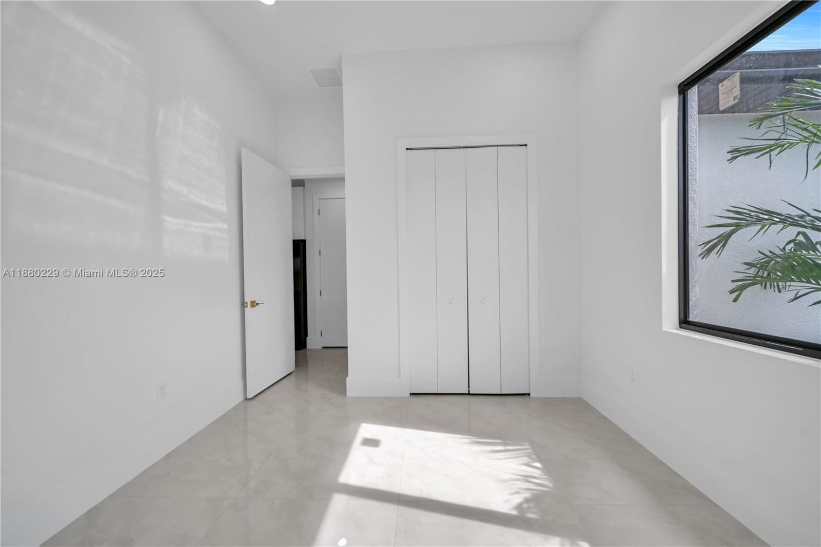 LEEHIGH ACRES - Residential