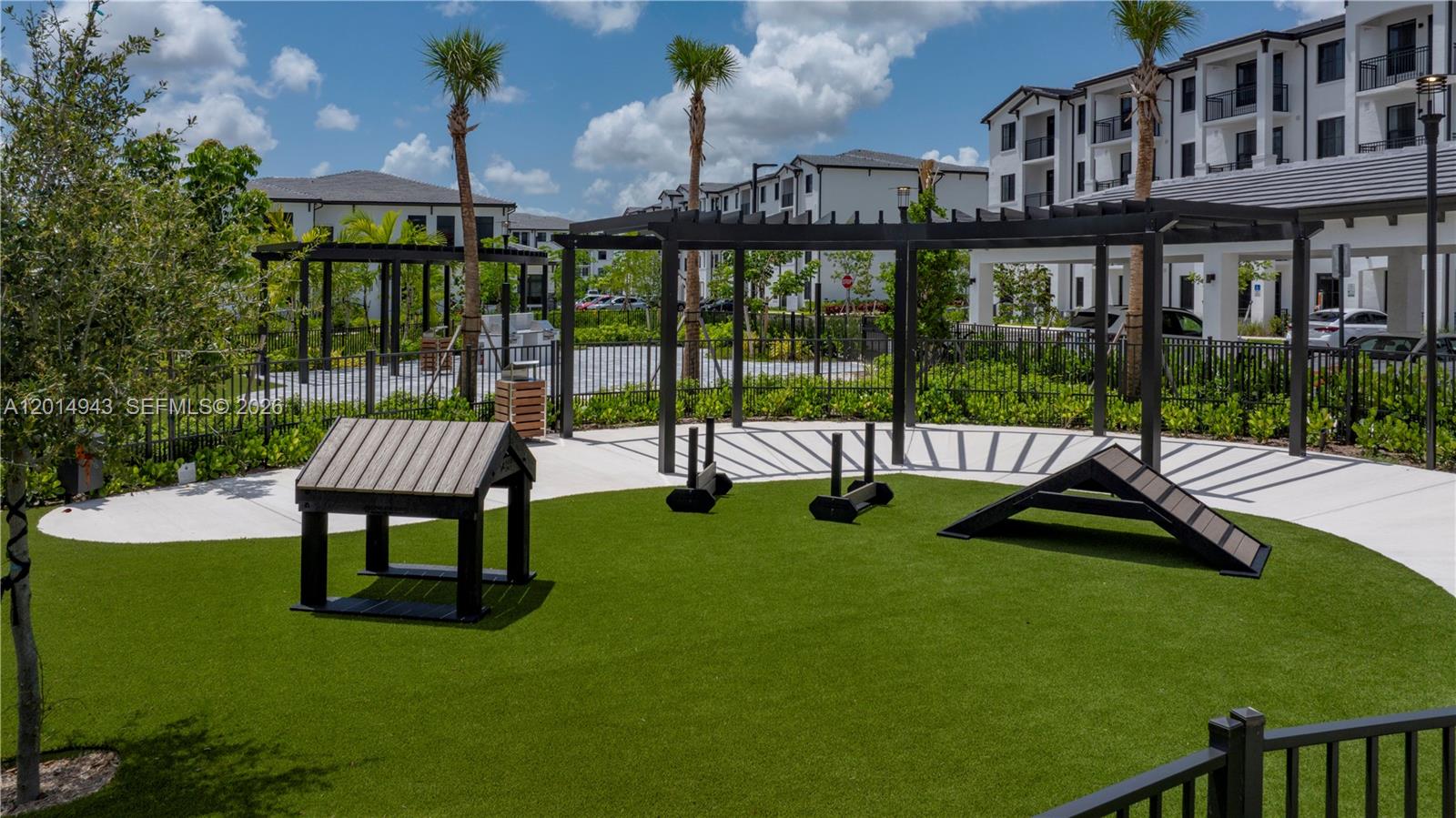 KENDALL TOWN CENTER - Residential Lease