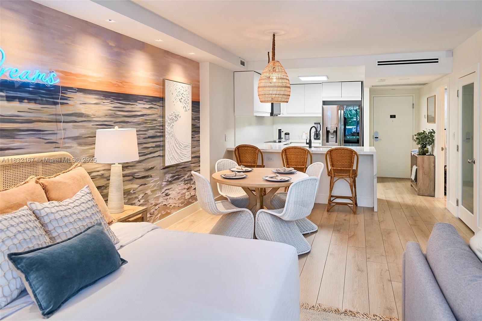 RONEY PALACE CONDO - Residential Lease