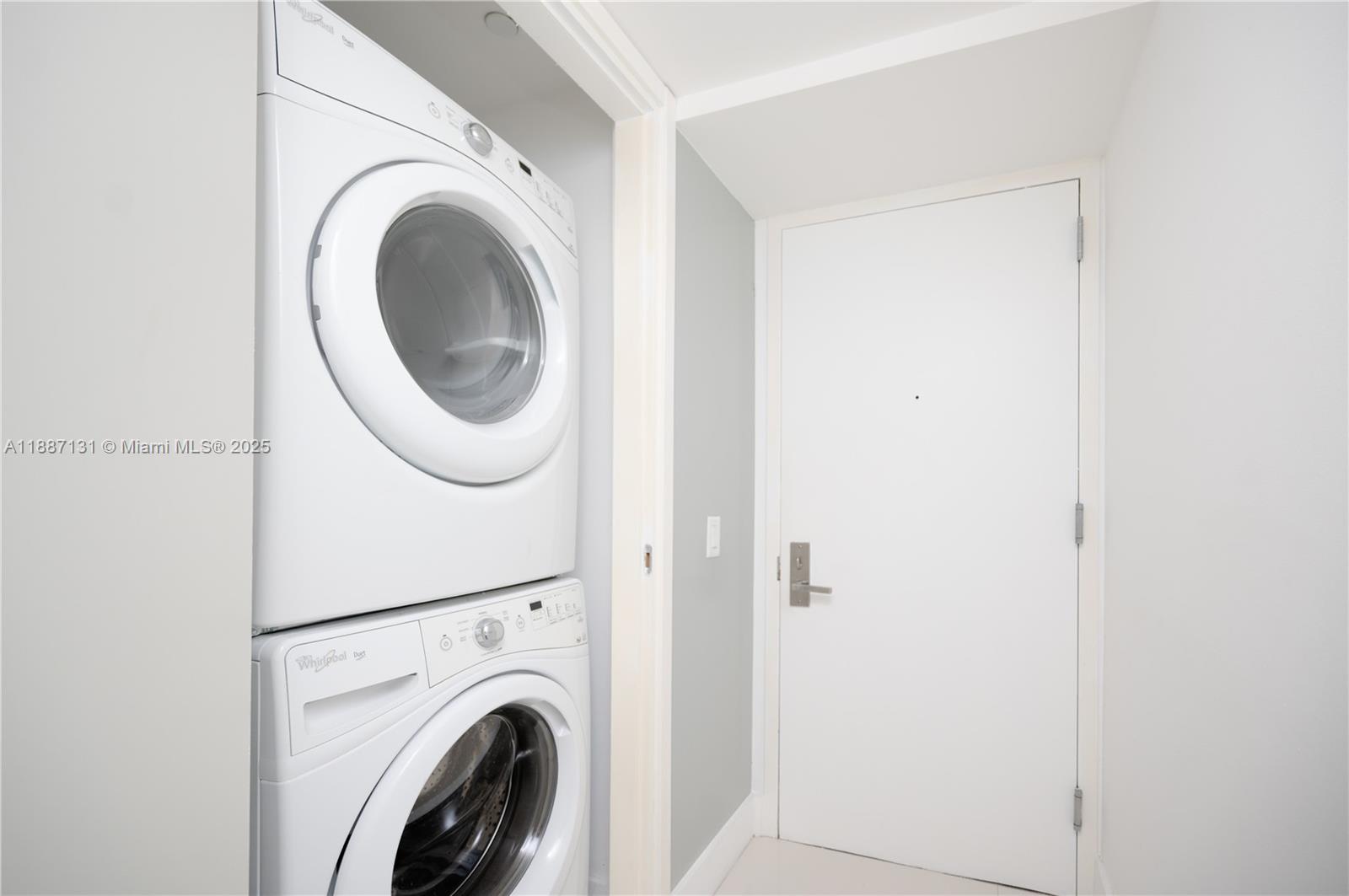 BRICKELLHOUSE CONDO - Residential