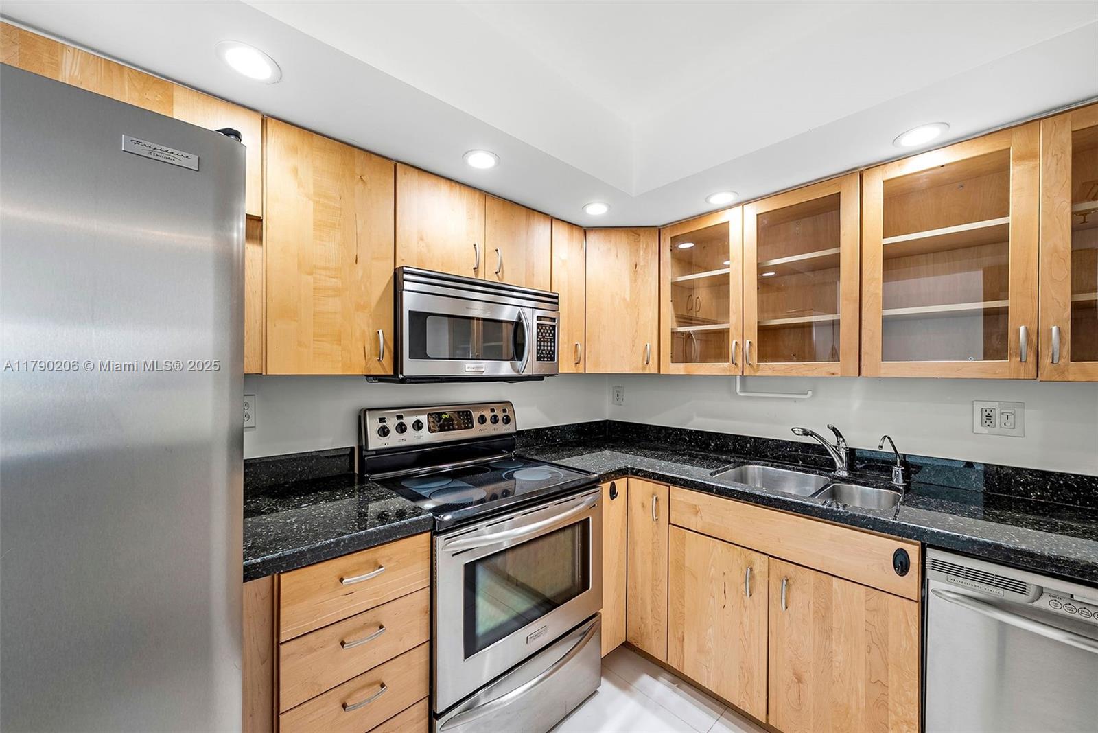 PARC PLAZA CONDO - Residential