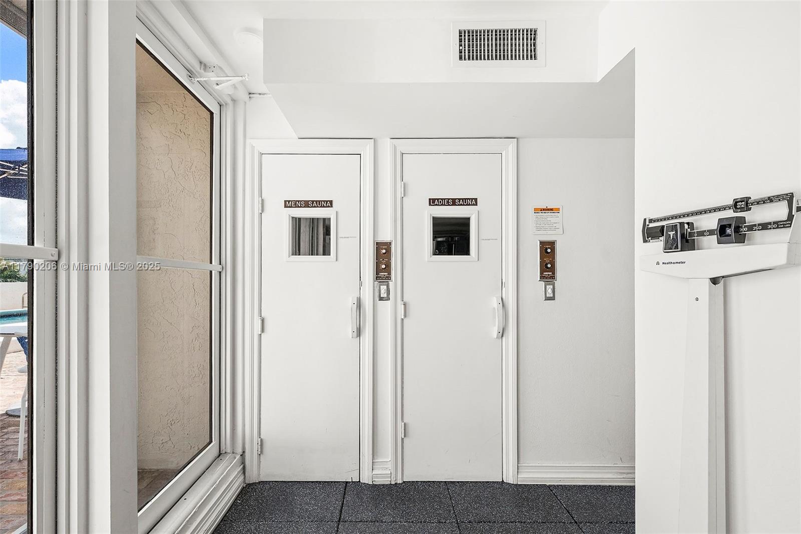 PARC PLAZA CONDO - Residential